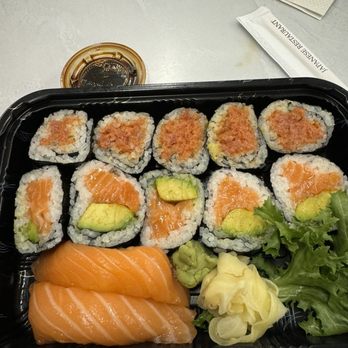 Ko Sushi - Salmon Avocado Roll Spicy Tuna Roll - Japanese Near Me - New York, New York Ko Sushi - Salmon Avocado Roll Spicy Tuna Roll - Japanese Near Me - New York, New York