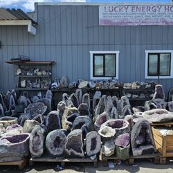 Lucky Handicrafts