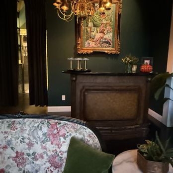 Frida's - Entrance - Vegetarian Near Me - University City, Missouri