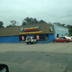 Napa - NAPA Auto Parts -- 132 Washington St / RTE 1, Foxboro Storefront