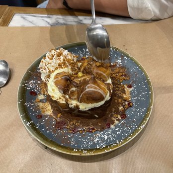 La Jacobine - Profiterole - Tea Rooms Near Me - Paris, 75 La Jacobine - Profiterole - Tea Rooms Near Me - Paris, 75