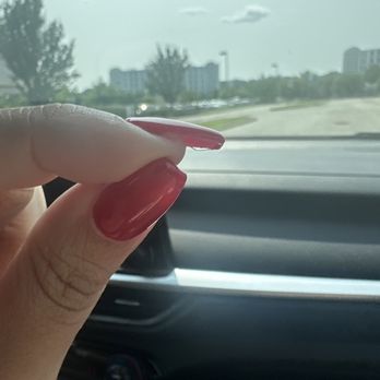 La Moda Nail and Spa - Access acrylic on nail looks gross - Nail Salons Near Me - Merchantville, New Jersey