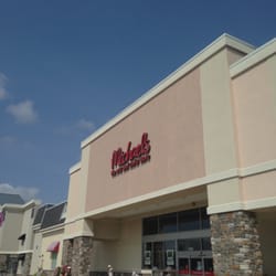 Michaels - Mansfield Michaels -- Mansfield Crossing : 280 School Street, Mansfield Storefront