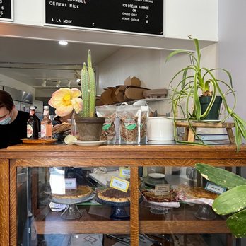 Dough Mama - Bakeries Near Me - Columbus, Ohio