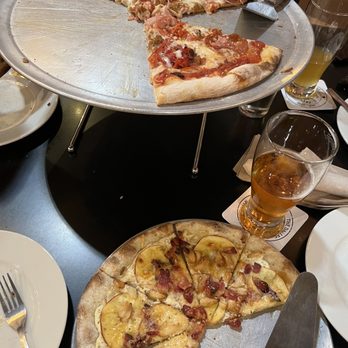 Freebridge Brewing - The Gamesman and The Harvest pizzas. Yum! - Breweries Near Me - The Dalles, Oregon Freebridge Brewing - The Gamesman and The Harvest pizzas. Yum! - Breweries Near Me - The Dalles, Oregon