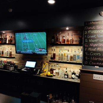 NOBILITY Hill Tavern - American Near Me - Stoneham, Massachusetts