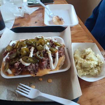 Backyard BBQ - Best potato salad in the valley! And delicious brisket nachos! - Barbeque Near Me - Harlingen, Texas