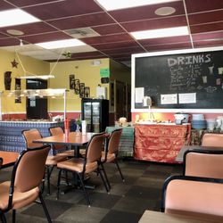 Siam Cuisine by Jaruwan - Buffet and soup line