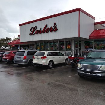Lester's Diner - The Entrance - Diners Near Me - Sunrise, Florida