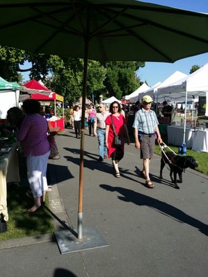 Kirkland Wednesday Market by null