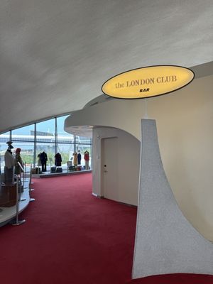 The Sunken Lounge by null
