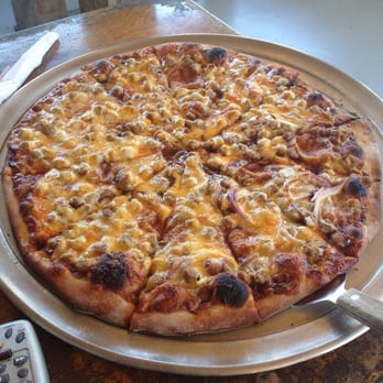 Betty's Pizza & Subs - BBQ pizza. Incredible! - Pizza Near Me - Melrose, Florida
