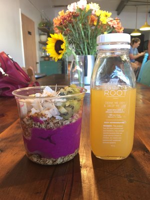 Escape Root Juice + Coffee by null