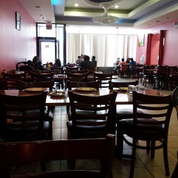 Khan BBQ - Family sitting area - Barbeque Near Me - Chicago, Illinois