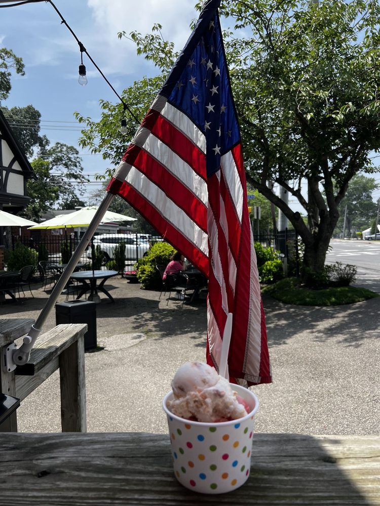 ICE PALACE Updated August 2024 12 Photos & 27 Reviews 1518