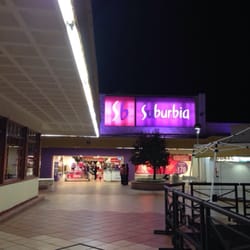 Suburbia - Desde el interior de la plaza
