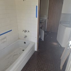 Mr James Palma Services - Bathroom before demolition.