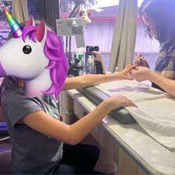 Barefoot Nail Spa - Child's manicure