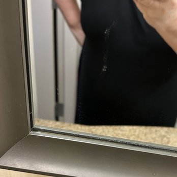 Hilton Garden Inn Fairfield - Toothpaste splashes on mirror in room 105 - Hotels Near Me - Fairfield, California