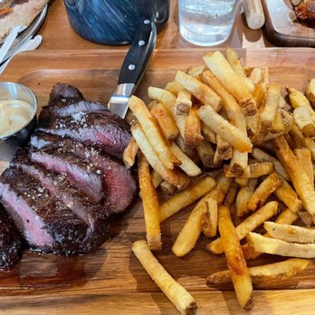 South County Brewery - Dry aged Filet Steak Frites - Breweries Near Me - York, Pennsylvania South County Brewery - Dry aged Filet Steak Frites - Breweries Near Me - York, Pennsylvania