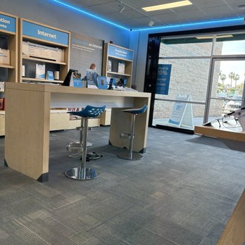 AT&T Store - Mobile Phones Near Me - San Diego, California AT&T Store - Mobile Phones Near Me - San Diego, California
