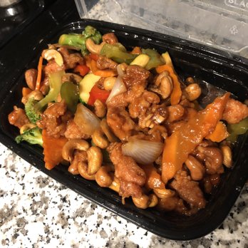 Chengdu Impression - Lincoln Park - Take out cashew chicken - yummy yummy! - Szechuan Near Me - Chicago, Illinois Chengdu Impression - Lincoln Park - Take out cashew chicken - yummy yummy! - Szechuan Near Me - Chicago, Illinois