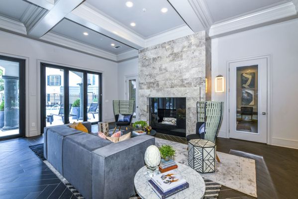 Avana Cheshire Bridge by null