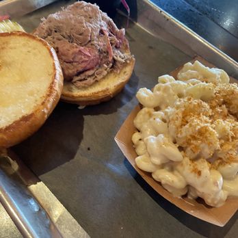 Holé Smokes - Pulled Pork Sandwich - Barbeque Near Me - Costa Mesa, California Holé Smokes - Pulled Pork Sandwich - Barbeque Near Me - Costa Mesa, California