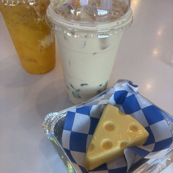 UJU - banana milk tea + cheese jello - Bubble Tea Near Me - San Jose, California