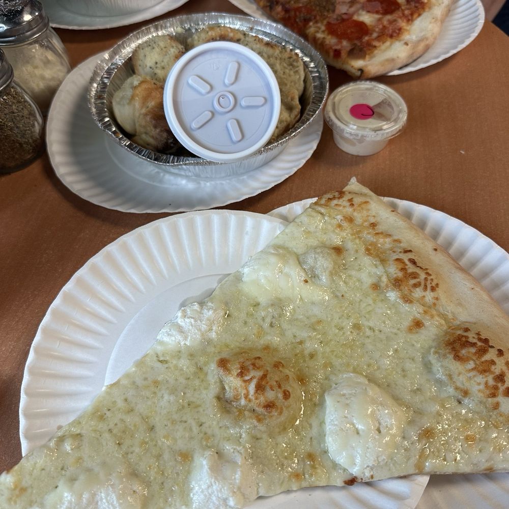 White pizza White pizza