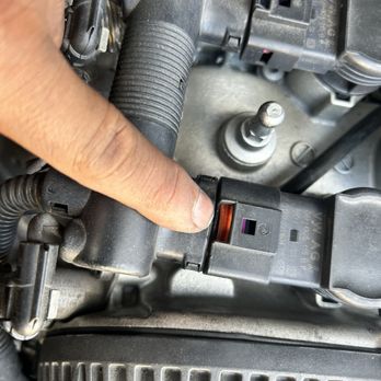 Vega Auto Repair - Broken clips - Auto Repair Near Me - San Diego, California