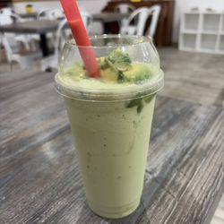 Teamania - absolutely delicious, customer service is amazing , and i almost finished this drink before reviewing . the avocado smoothie !!