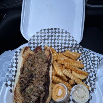 303 In the Cut - dirty dog w/ fries $19  (instagram: @issa.cheatday) - Food Trucks Near Me - Las Vegas, Nevada