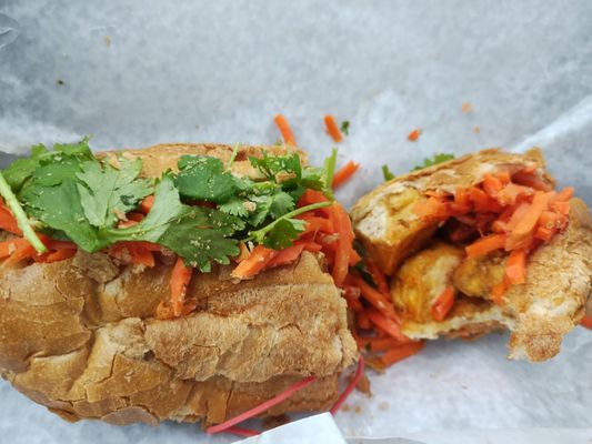 Nikki's Banh Mi Shop by null