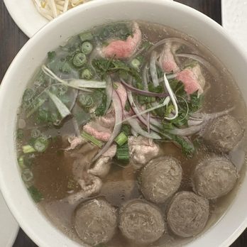 Pho Golden - 34. Pho Tai Bo Vien (Beef with steak and beef balls) - Vietnamese Near Me - San Francisco, California Pho Golden - 34. Pho Tai Bo Vien (Beef with steak and beef balls) - Vietnamese Near Me - San Francisco, California