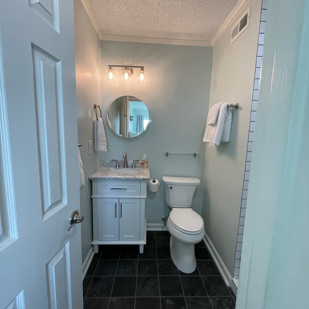 C&M Maintenance & Remodeling - Master bath - Carpenters Near Me