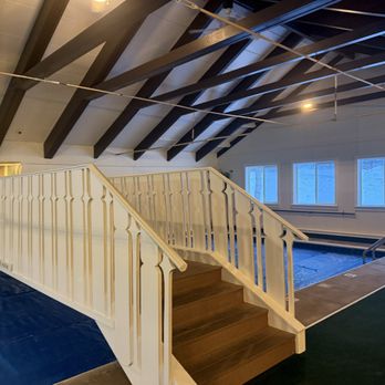 Northern Lights Lodge - Hotels Near Me - Stowe, Vermont