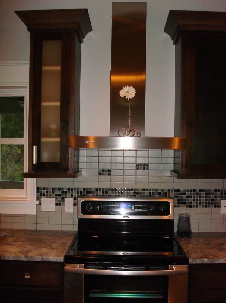 DUBUQUE FURNITURE & FLOORING Updated August 2024 430 Garfield Ave