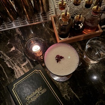 Goodnight Cocktail Club - Cocktail Bars Near Me - Toronto, Ontario