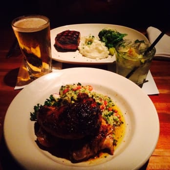 Houston's Restaurant - Our entrees Dutch Country Chicken and the Center Cut Filet - American Near Me - Pompano Beach, Florida