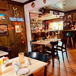 Sea Wolf Tybee - Love the retro ambiance