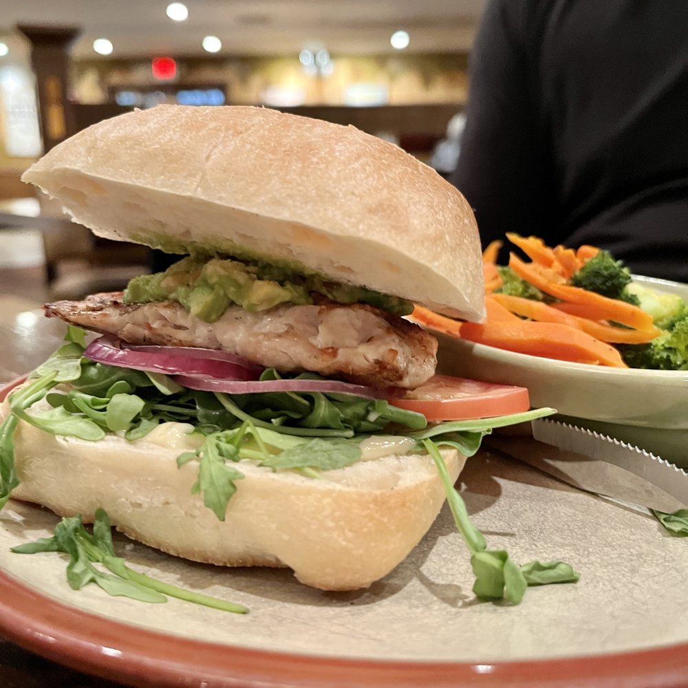 Parkside 23 - chicken sandwich - New American Near Me - Brookfield, Wisconsin