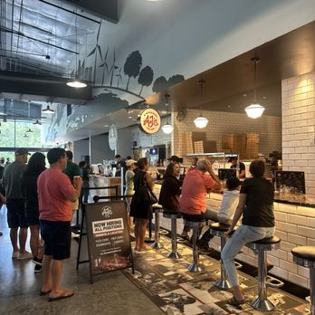 Crooked Can Brewery - Breweries Near Me - Minneola, Florida