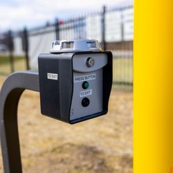 Lager Self Storage - Exit button