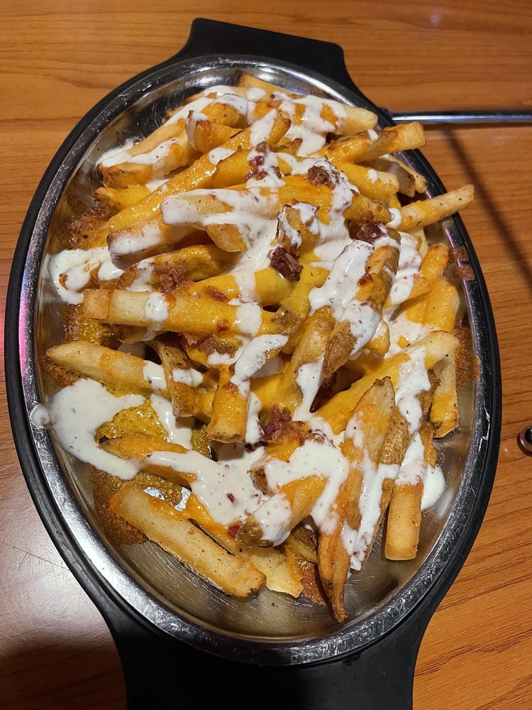 Chris' Pizza And Pub