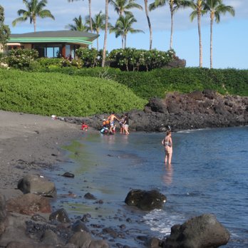 49 Black Sand Beach - Beaches Near Me - Kamuela, Hawaii