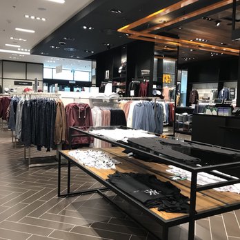 Simons - Even more clothes - Women's Clothing Near Me - Edmonton, Alberta