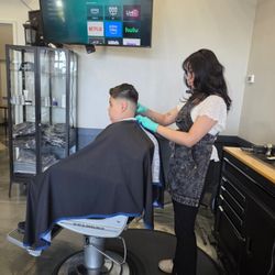 Fresh haircut by Vicky