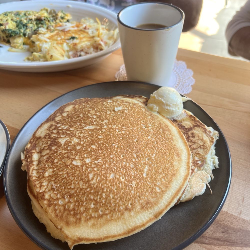 Janet’s Cafe - Pancakes - Coffee & Tea Near Me - Eagle, Idaho Janet’s Cafe - Pancakes - Coffee & Tea Near Me - Eagle, Idaho