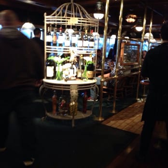 Quinn's Lighthouse - Seafood Near Me - Oakland, California